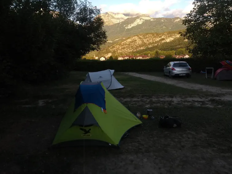 Auf dem Campingplatz in Duingt