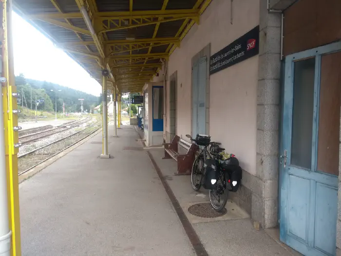 Am Bahnhof von La Bastide - St.Laurent-les-Bains