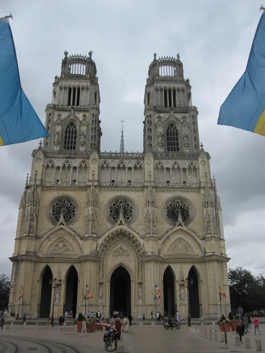 Die Kathedrale Sainte-Croix in Orléans