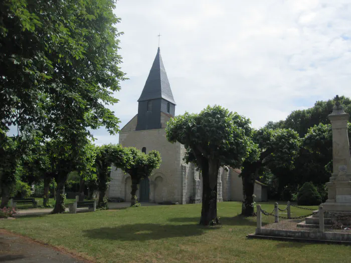 Kirche in Salles-en-Toulon