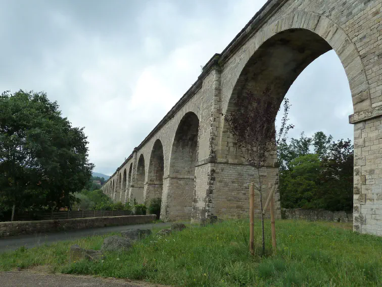 Das Eisenbahn-Viadukt von Bédarieux