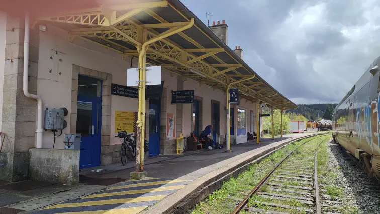 Am Bahnhof von La Bastide - Saint-Laurent-les-Bains