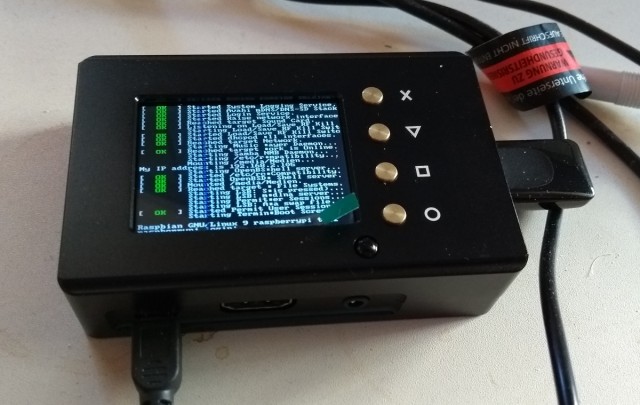 Das Gerät nach dem Zusammebau und der Installation von Raspbian